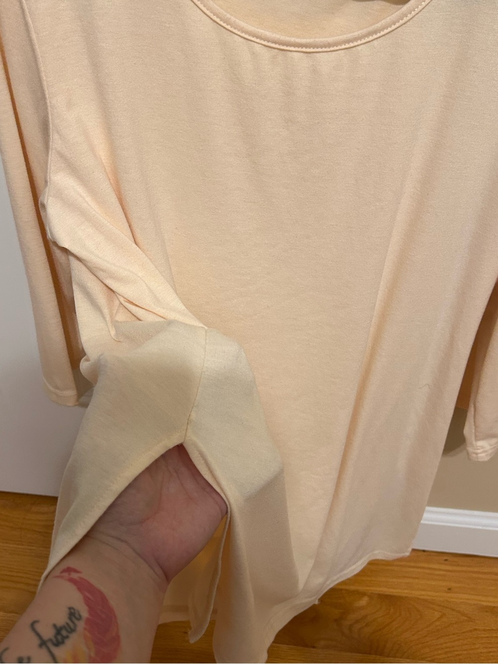 Bundle of 2 Maternity Shirts - Picture 3 of 8